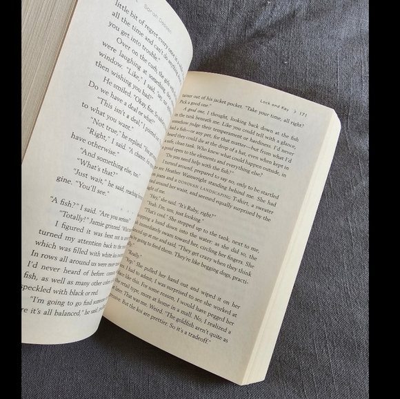 lock & Key by Sarah Dessen Book - Picture 3 of 4